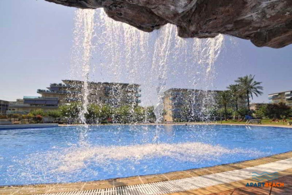 Apartbeach Los Juncos Residencial Piscinas Y Petanca La Pineda Dış mekan fotoğraf