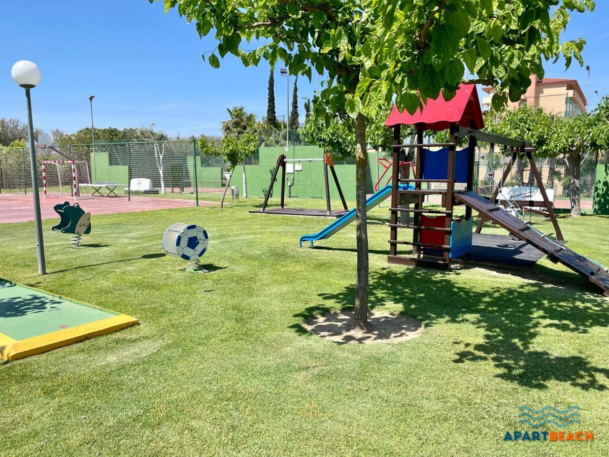 Apartbeach Los Juncos Residencial Piscinas Y Petanca La Pineda Dış mekan fotoğraf