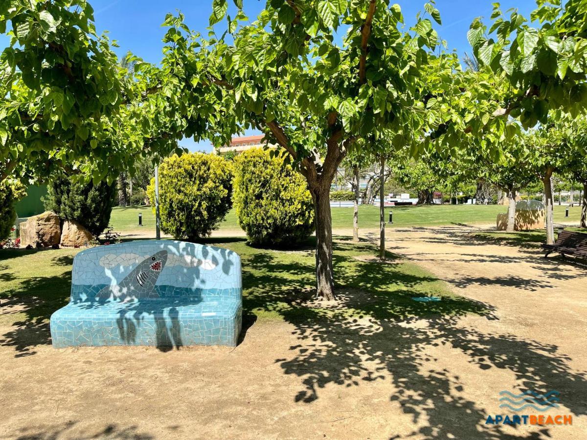 Apartbeach Los Juncos Residencial Piscinas Y Petanca La Pineda Dış mekan fotoğraf