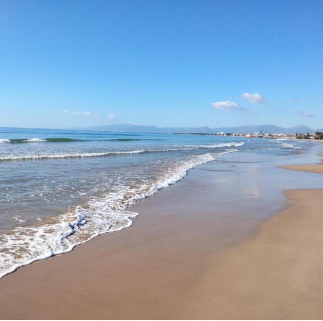Apartbeach Los Juncos Residencial Piscinas Y Petanca La Pineda Dış mekan fotoğraf