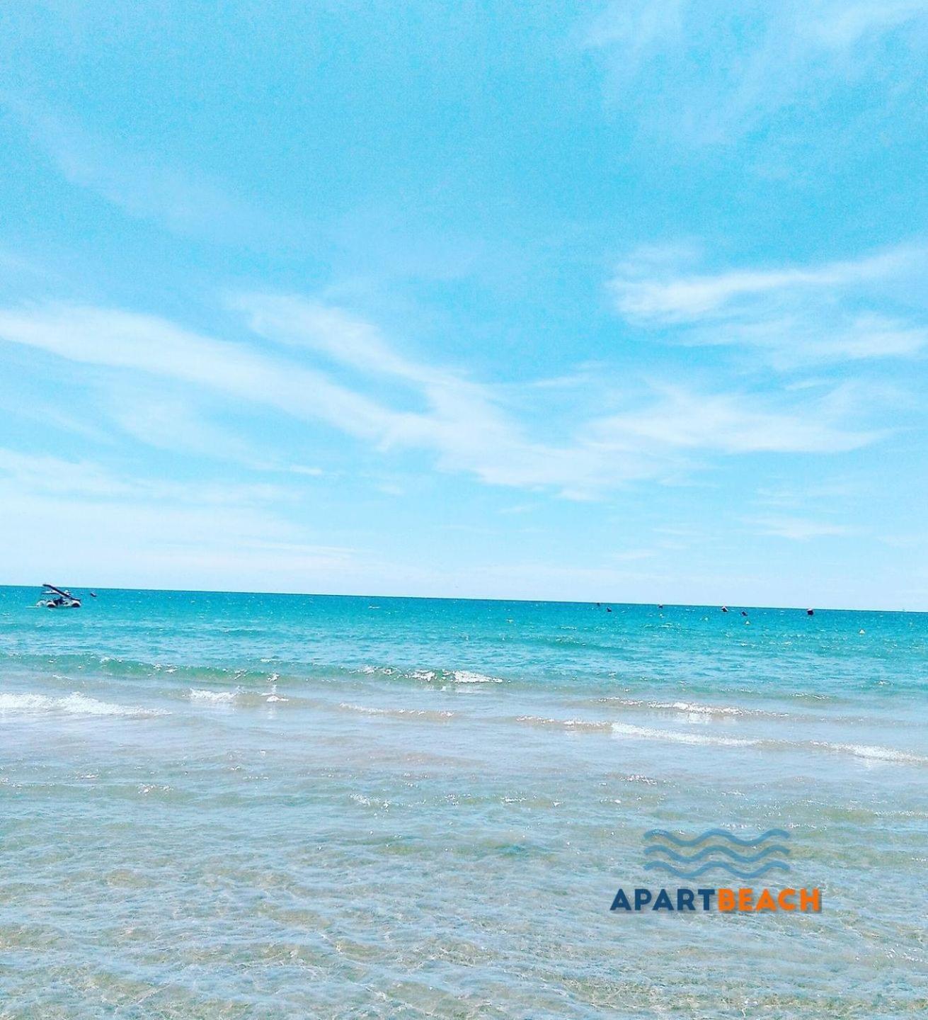 Apartbeach Los Juncos Residencial Piscinas Y Petanca La Pineda Dış mekan fotoğraf